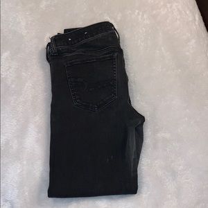 Size 10 American Eagle Skinny Jeans. Black
